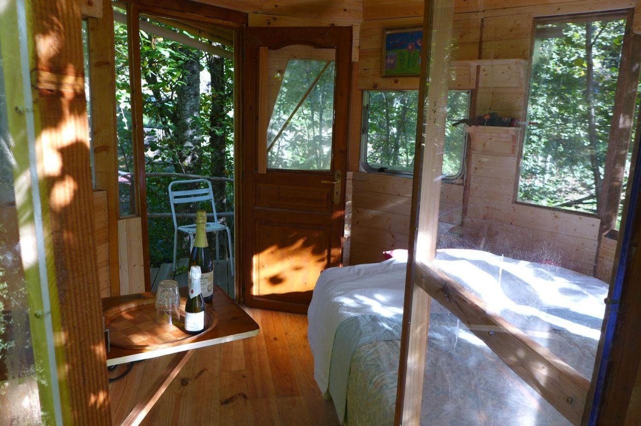 Отель Ecogite Estien Boussenac Экстерьер фото